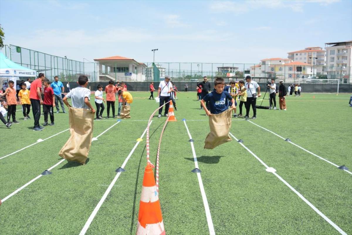 Malatya'da çocuk oyunları şenliği düzenlendi